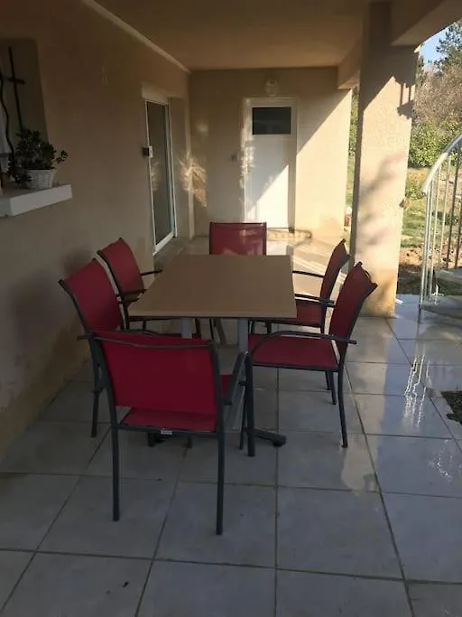 Maison Avec Piscine Au Calme Puygiron